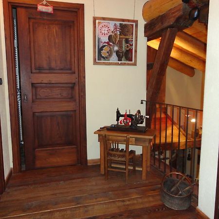 Les Chevreuils Panzió Introd Kültér fotó