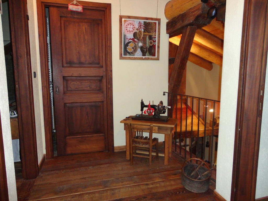 Les Chevreuils Panzió Introd Kültér fotó